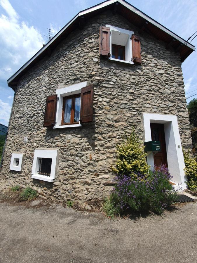 Maison Au Coeur Des Pyrenees Perles-et-Castelet Exteriér fotografie